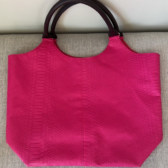 Neiman Marcus Faux Snakeskin Shoulder Bag - Picture 10 of 12